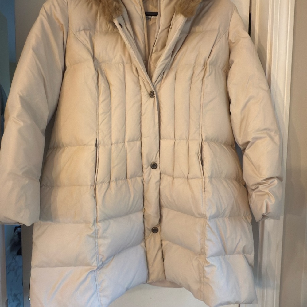 Larry Levine Women's 1x Cream Puffer Coat